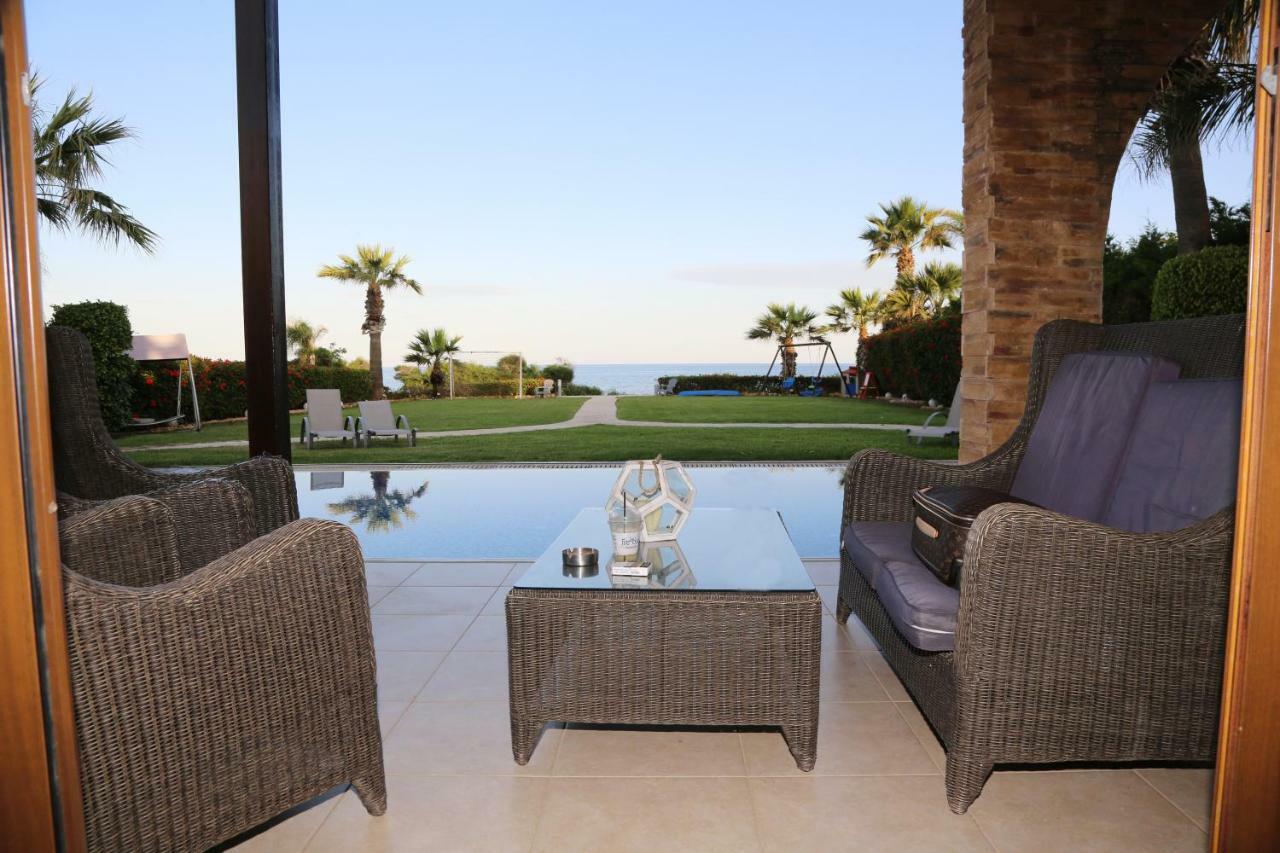 Ionion Beachfront Villa Ajia Napa Zewnętrze zdjęcie
