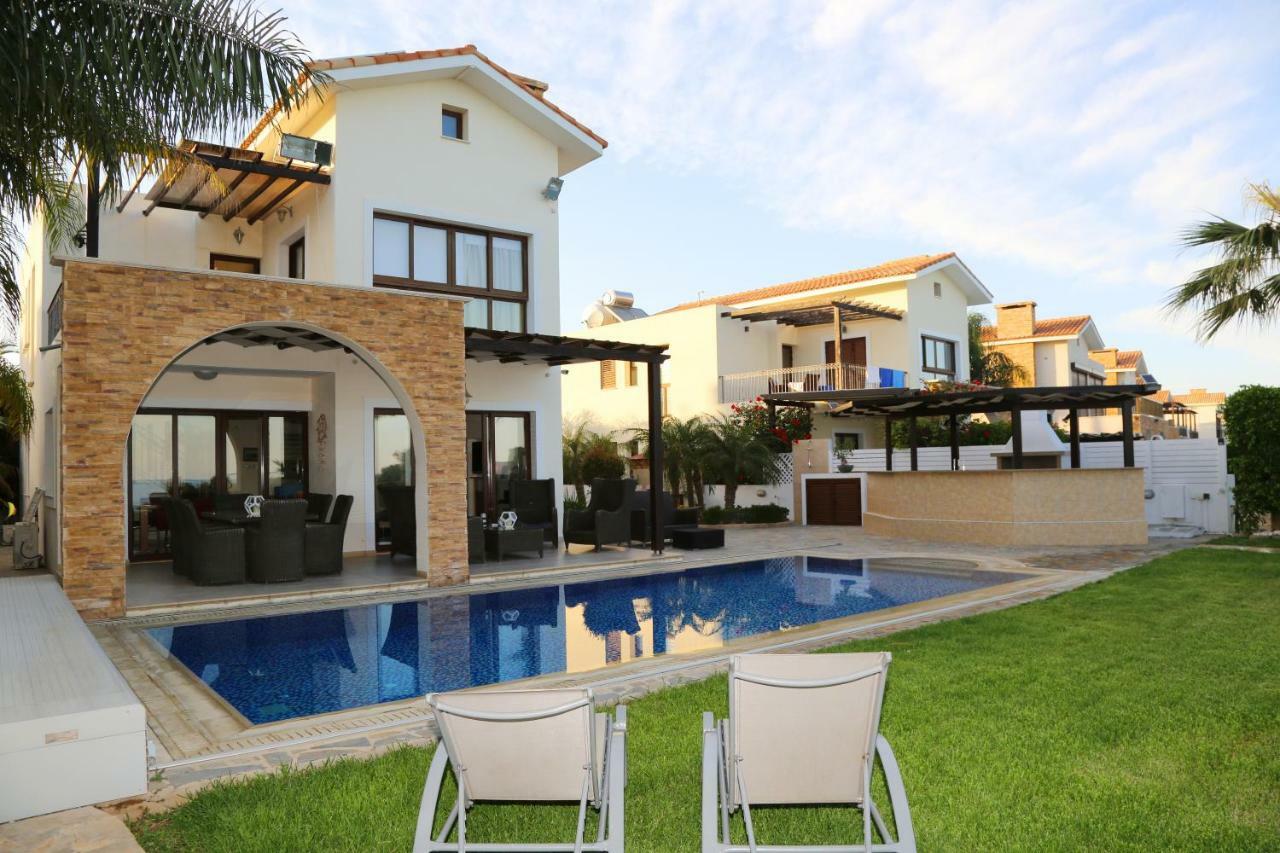 Ionion Beachfront Villa Ajia Napa Zewnętrze zdjęcie